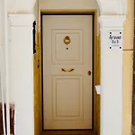 Arvian Bed & Breakfast 3*