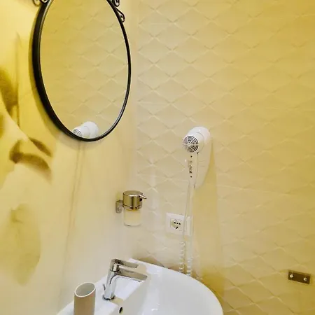 Arvian فندق مبيت وإفطار 3*